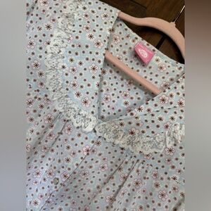 🌸 Vintage Carol’s Collection Floral Lace Nightgown